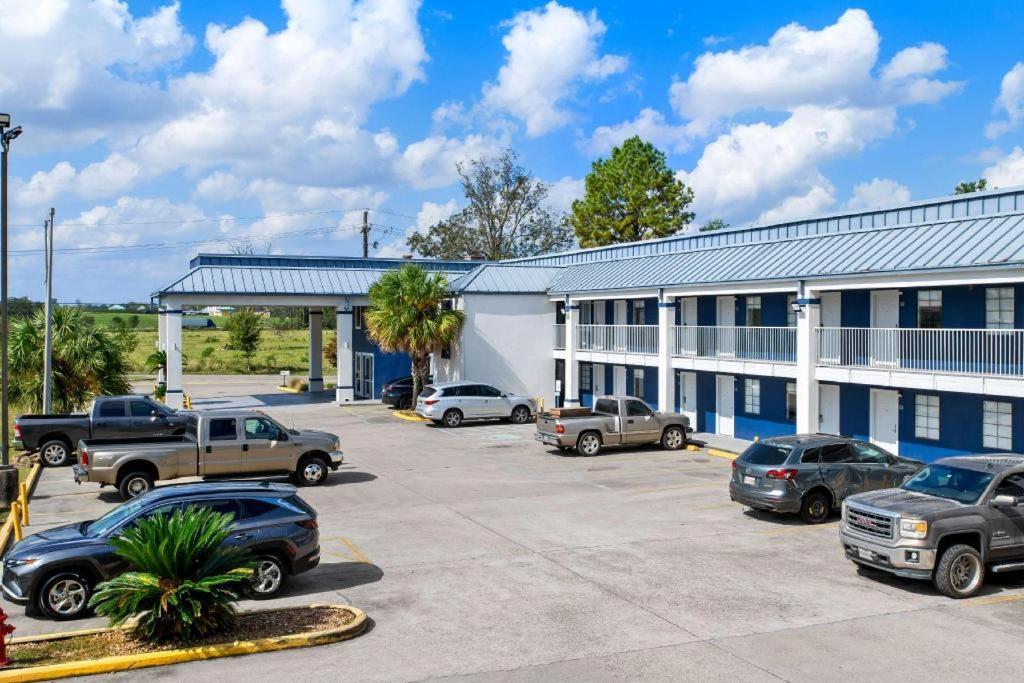 Americas Best Value Inn Gonzales Exterior photo