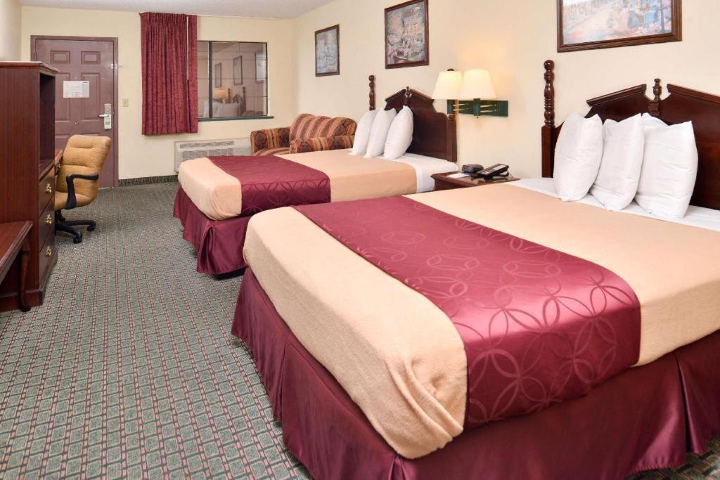Americas Best Value Inn Gonzales Exterior photo