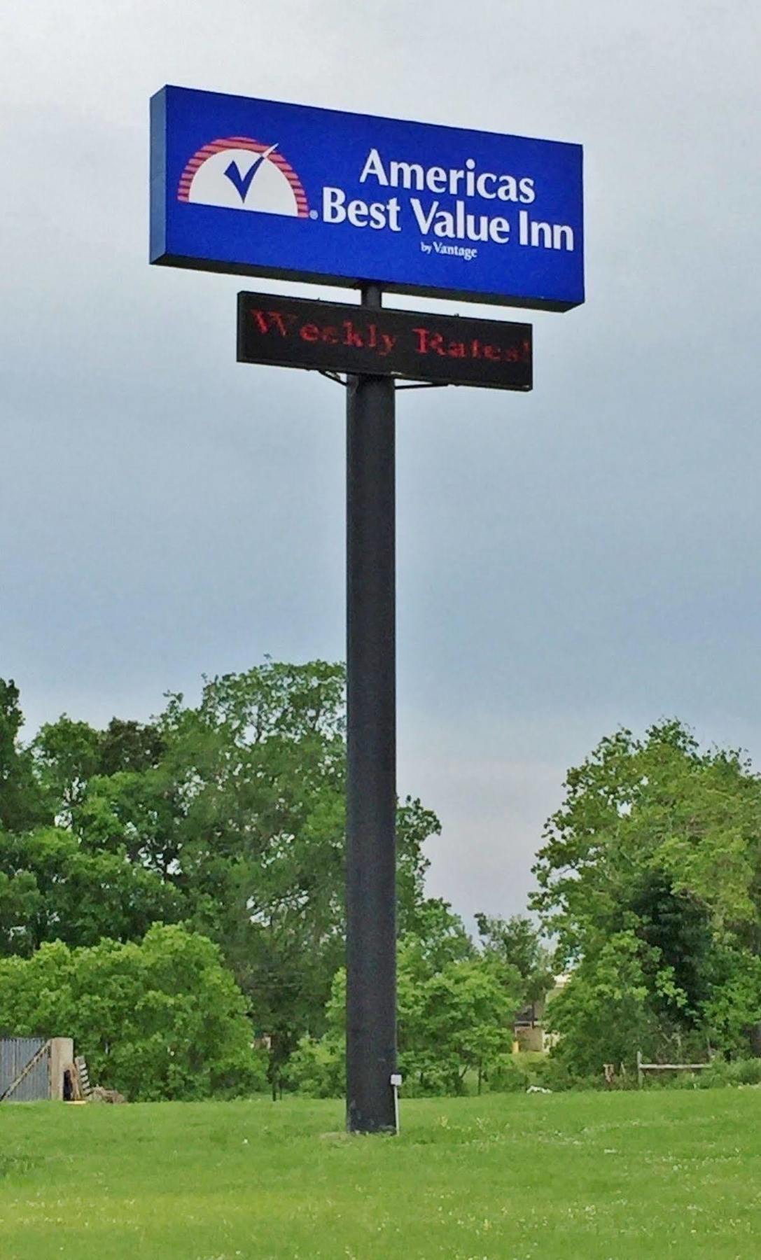 Americas Best Value Inn Gonzales Exterior photo